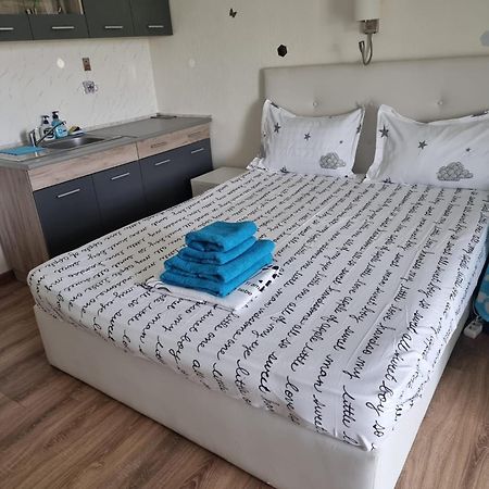 Blaxy Resort Stefi Cu Acces La Piscine Gratuit Douăzeci şi Trei August Екстериор снимка
