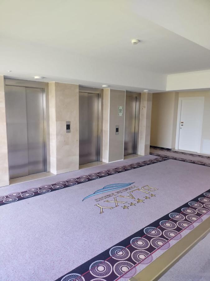 Blaxy Resort Stefi Cu Acces La Piscine Gratuit Douăzeci şi Trei August Екстериор снимка