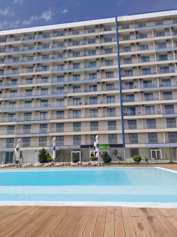 Blaxy Resort Stefi Cu Acces La Piscine Gratuit Douăzeci şi Trei August Екстериор снимка