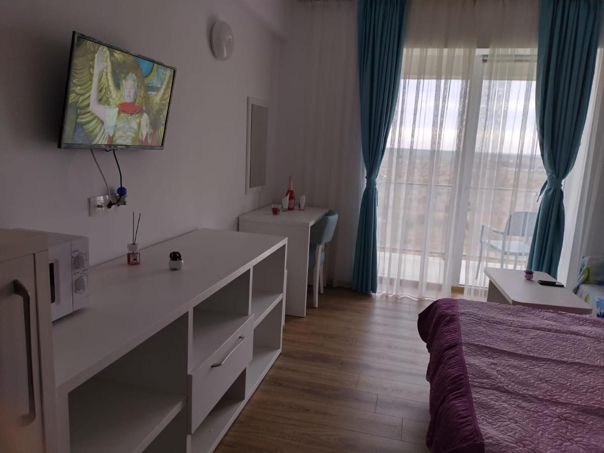 Blaxy Resort Stefi Cu Acces La Piscine Gratuit Douăzeci şi Trei August Екстериор снимка